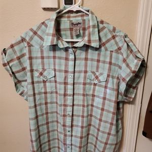 Womans plus size shirt